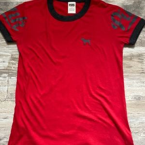 red pink VS t-shirt